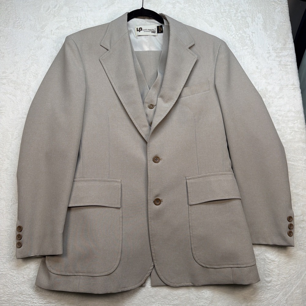Vintage Levi's Panatela Men's Beige 3 Piece Suit‎ 40R